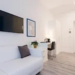Napoliving Gasthuis 4*