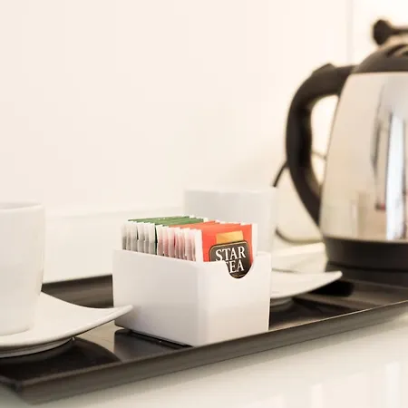 Konukevi Napoliving 4*